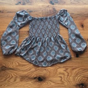 Charlotte Russe off-shoulder peasant top. Size XS